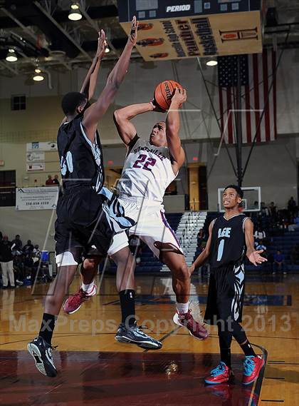 Thumbnail 3 in Huntsville vs. Lee photogallery.
