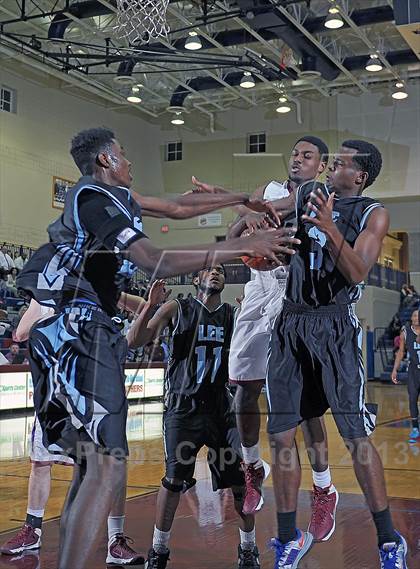 Thumbnail 3 in Huntsville vs. Lee photogallery.