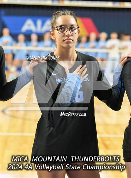 Thumbnail 2 in Estrella Foothills vs. Mica Mountain (AIA 4A Final) photogallery.