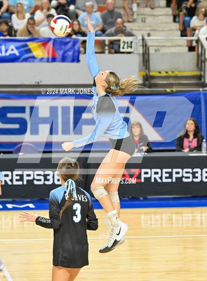 Thumbnail 3 in Estrella Foothills vs. Mica Mountain (AIA 4A Final) photogallery.