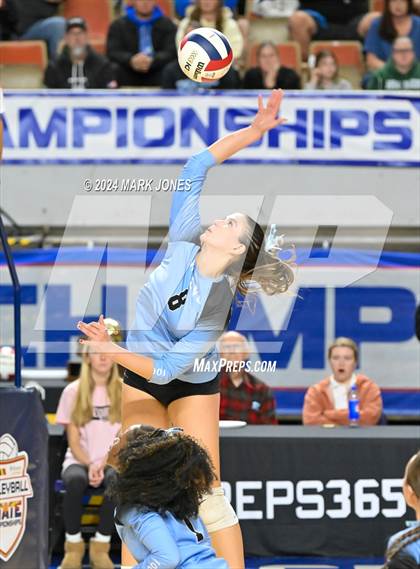 Thumbnail 3 in Estrella Foothills vs. Mica Mountain (AIA 4A Final) photogallery.