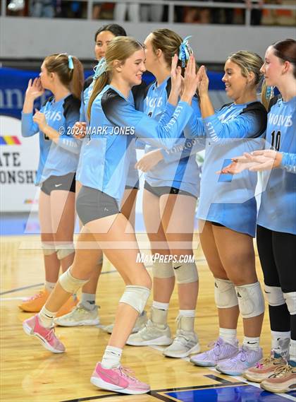 Thumbnail 2 in Estrella Foothills vs. Mica Mountain (AIA 4A Final) photogallery.