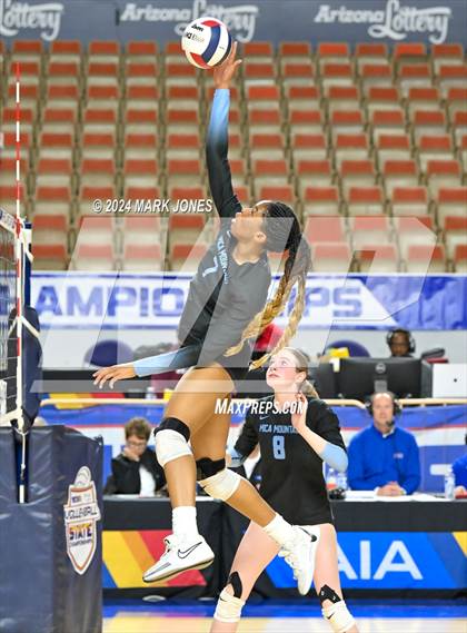 Thumbnail 2 in Estrella Foothills vs. Mica Mountain (AIA 4A Final) photogallery.