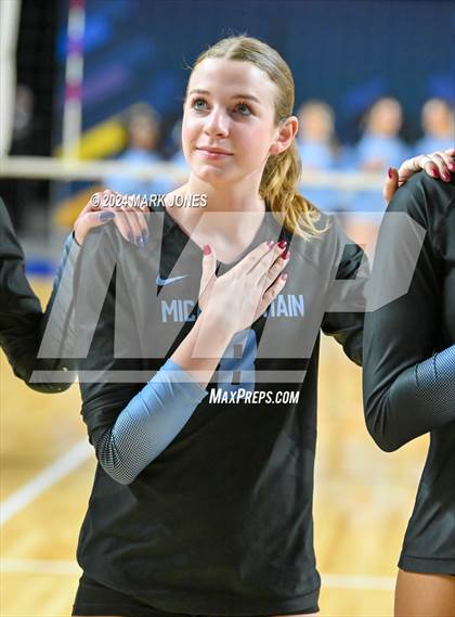 Thumbnail 2 in Estrella Foothills vs. Mica Mountain (AIA 4A Final) photogallery.