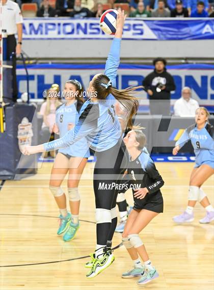 Thumbnail 2 in Estrella Foothills vs. Mica Mountain (AIA 4A Final) photogallery.