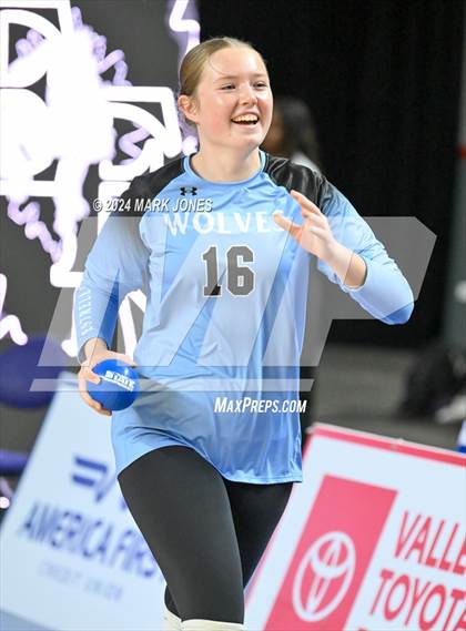 Thumbnail 2 in Estrella Foothills vs. Mica Mountain (AIA 4A Final) photogallery.