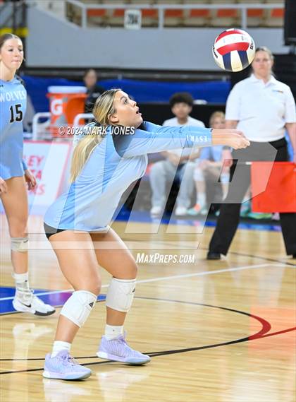 Thumbnail 3 in Estrella Foothills vs. Mica Mountain (AIA 4A Final) photogallery.