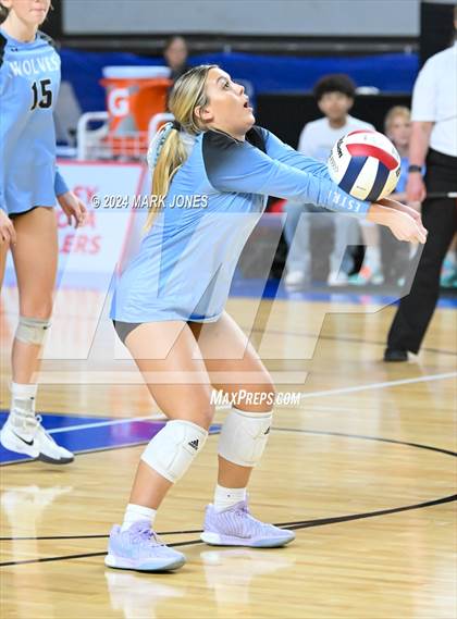 Thumbnail 2 in Estrella Foothills vs. Mica Mountain (AIA 4A Final) photogallery.