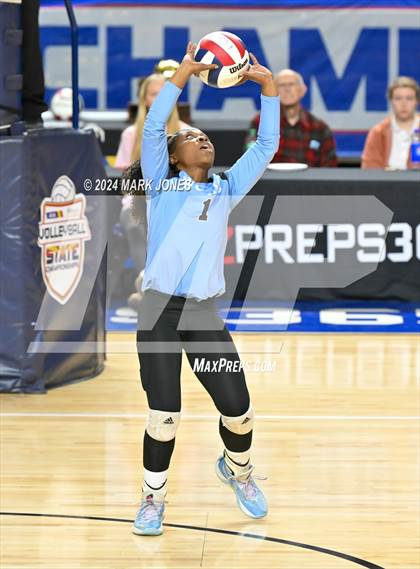 Thumbnail 1 in Estrella Foothills vs. Mica Mountain (AIA 4A Final) photogallery.