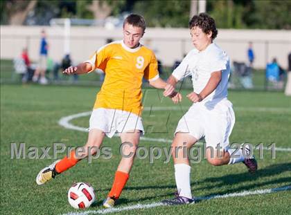 Thumbnail 1 in Galesburg vs Washington photogallery.