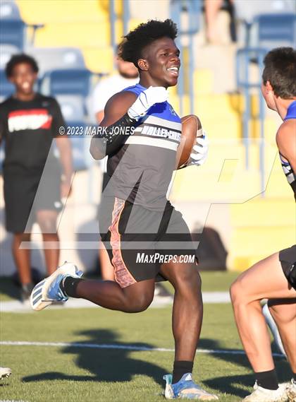 Thumbnail 1 in Valley Christian VS. Scottsdale Christian Academy (Scottsdale Christian 7v7) photogallery.