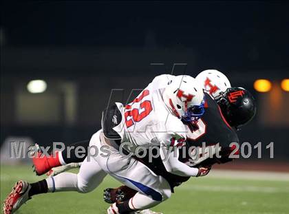 Thumbnail 3 in Lovejoy vs. Henderson (3A Division 1 Region 2 Quarterfinals) photogallery.