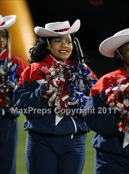 Thumbnail 2 in Lovejoy vs. Henderson (3A Division 1 Region 2 Quarterfinals) photogallery.