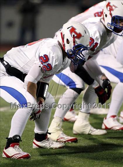 Thumbnail 3 in Lovejoy vs. Henderson (3A Division 1 Region 2 Quarterfinals) photogallery.