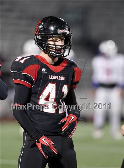 Thumbnail 2 in Lovejoy vs. Henderson (3A Division 1 Region 2 Quarterfinals) photogallery.