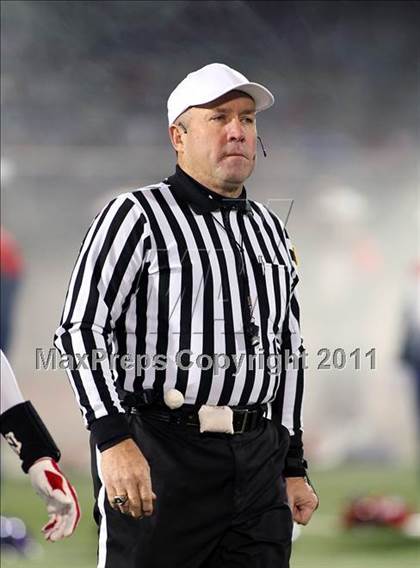 Thumbnail 3 in Lovejoy vs. Henderson (3A Division 1 Region 2 Quarterfinals) photogallery.
