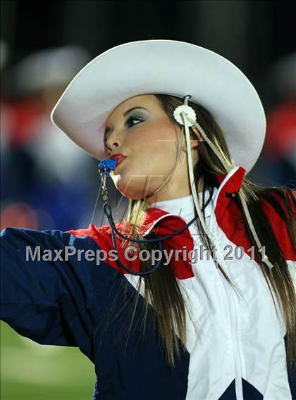 Thumbnail 1 in Lovejoy vs. Henderson (3A Division 1 Region 2 Quarterfinals) photogallery.