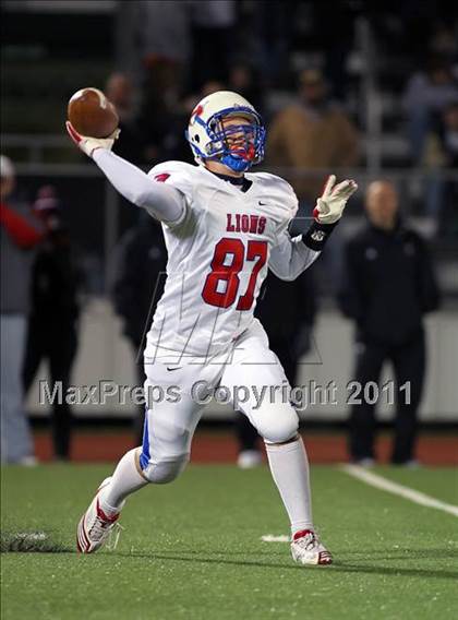 Thumbnail 2 in Lovejoy vs. Henderson (3A Division 1 Region 2 Quarterfinals) photogallery.