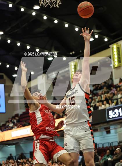 Thumbnail 3 in Mamaroneck vs. North Rockland (NYSPHSAA Sectional 1 Class AAA Semifinal) photogallery.
