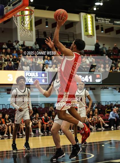 Thumbnail 2 in Mamaroneck vs. North Rockland (NYSPHSAA Sectional 1 Class AAA Semifinal) photogallery.