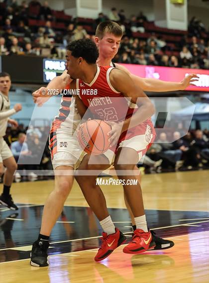 Thumbnail 3 in Mamaroneck vs. North Rockland (NYSPHSAA Sectional 1 Class AAA Semifinal) photogallery.