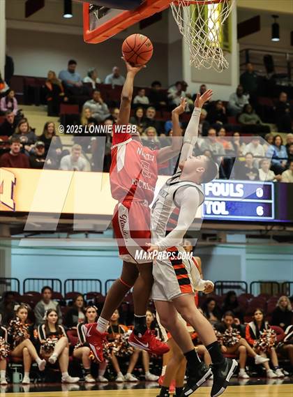Thumbnail 2 in Mamaroneck vs. North Rockland (NYSPHSAA Sectional 1 Class AAA Semifinal) photogallery.