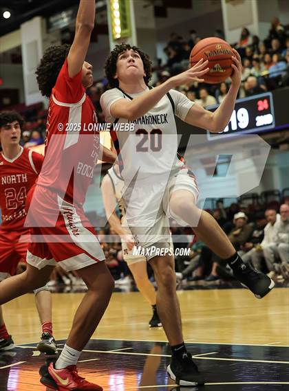 Thumbnail 3 in Mamaroneck vs. North Rockland (NYSPHSAA Sectional 1 Class AAA Semifinal) photogallery.
