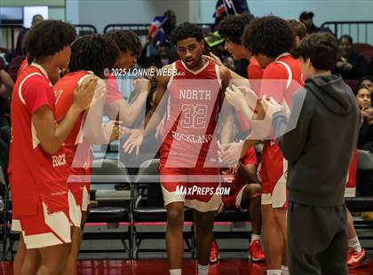 Thumbnail 3 in Mamaroneck vs. North Rockland (NYSPHSAA Sectional 1 Class AAA Semifinal) photogallery.