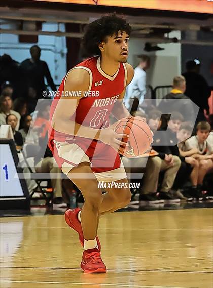 Thumbnail 2 in Mamaroneck vs. North Rockland (NYSPHSAA Sectional 1 Class AAA Semifinal) photogallery.