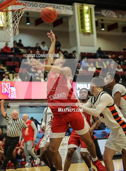 Thumbnail 3 in Mamaroneck vs. North Rockland (NYSPHSAA Sectional 1 Class AAA Semifinal) photogallery.