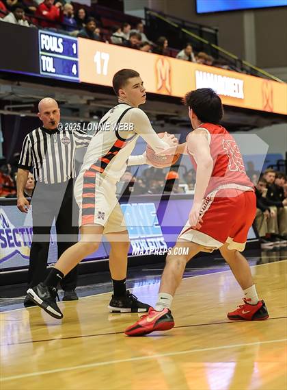 Thumbnail 3 in Mamaroneck vs. North Rockland (NYSPHSAA Sectional 1 Class AAA Semifinal) photogallery.
