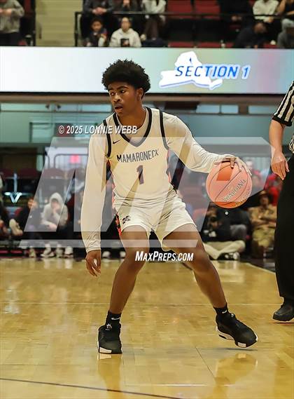 Thumbnail 3 in Mamaroneck vs. North Rockland (NYSPHSAA Sectional 1 Class AAA Semifinal) photogallery.