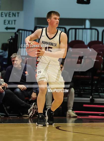 Thumbnail 3 in Mamaroneck vs. North Rockland (NYSPHSAA Sectional 1 Class AAA Semifinal) photogallery.