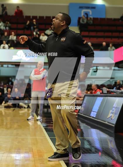 Thumbnail 2 in Mamaroneck vs. North Rockland (NYSPHSAA Sectional 1 Class AAA Semifinal) photogallery.