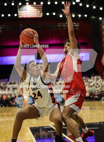 Thumbnail 1 in Mamaroneck vs. North Rockland (NYSPHSAA Sectional 1 Class AAA Semifinal) photogallery.