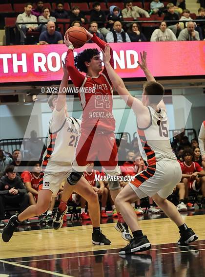 Thumbnail 1 in Mamaroneck vs. North Rockland (NYSPHSAA Sectional 1 Class AAA Semifinal) photogallery.