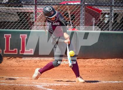 Thumbnail 2 in Hamilton vs. Liolani photogallery.