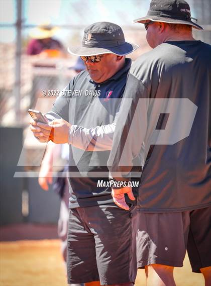 Thumbnail 3 in Hamilton vs. Liolani photogallery.