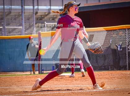 Thumbnail 3 in Hamilton vs. Liolani photogallery.