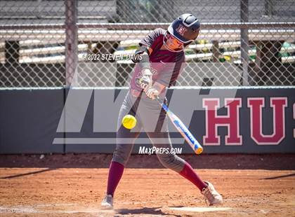 Thumbnail 3 in Hamilton vs. Liolani photogallery.