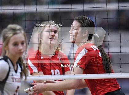 Thumbnail 2 in Yuma vs. Wiggins (CHSAA 2A Playoff) photogallery.