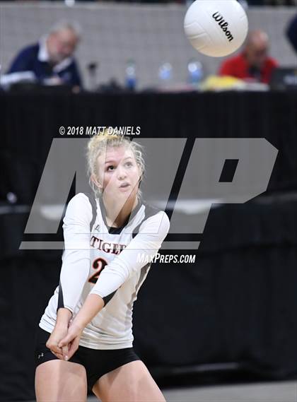Thumbnail 3 in Yuma vs. Wiggins (CHSAA 2A Playoff) photogallery.