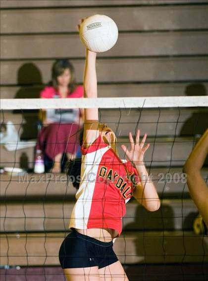 Thumbnail 3 in Oakdale vs. West (Oakdale Invitational) photogallery.