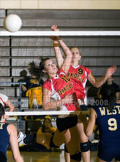 Thumbnail 1 in Oakdale vs. West (Oakdale Invitational) photogallery.