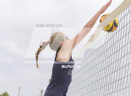 Thumbnail 2 in Point Loma vs. Scripps Ranch (CIF SDS Division 1 Final) photogallery.
