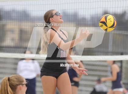 Thumbnail 1 in Point Loma vs. Scripps Ranch (CIF SDS Division 1 Final) photogallery.