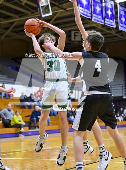 Thumbnail 3 in Wapahani vs Yorktown (City Tournament) photogallery.