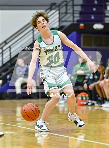 Thumbnail 3 in Wapahani vs Yorktown (City Tournament) photogallery.