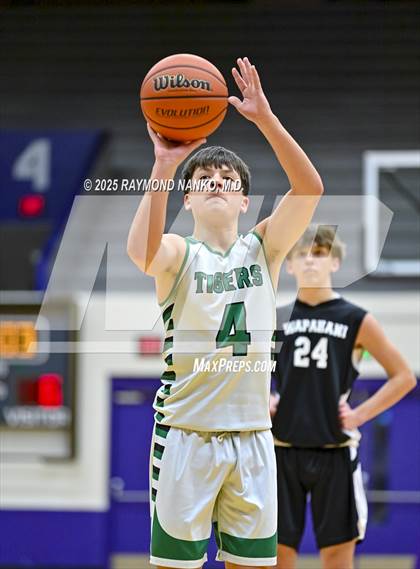 Thumbnail 2 in Wapahani vs Yorktown (City Tournament) photogallery.
