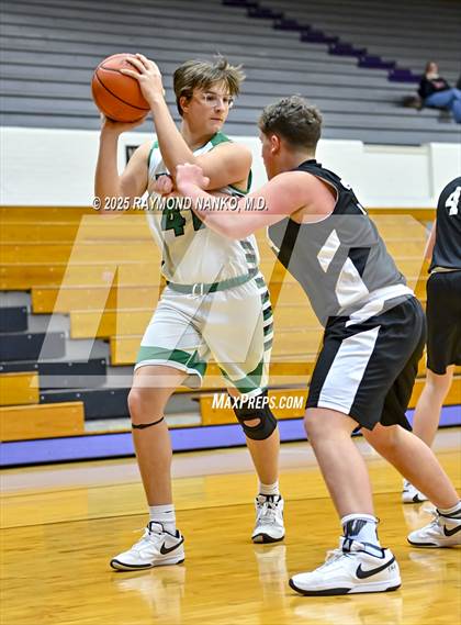 Thumbnail 3 in Wapahani vs Yorktown (City Tournament) photogallery.